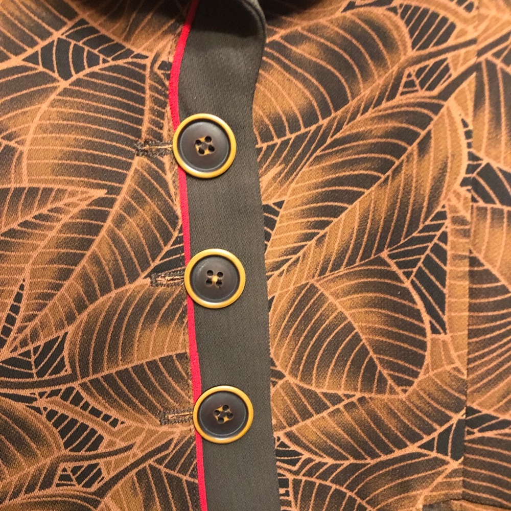 Blazer - Picture 3 of 5